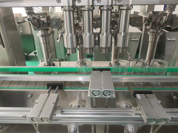 大型辣椒醬灌裝加工流水線