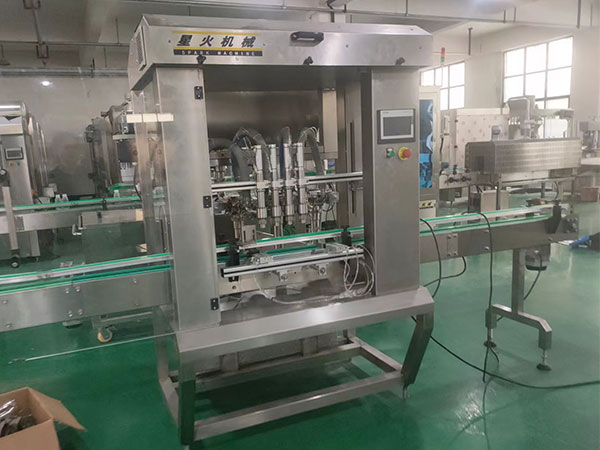 大型辣椒醬灌裝加工流水線